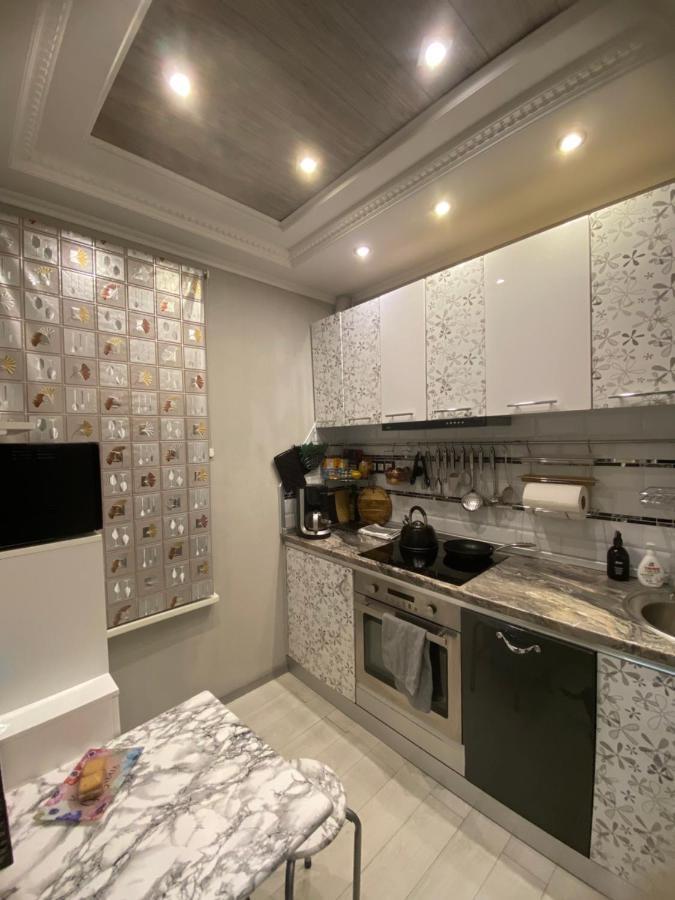 Frendly Flat Free Wifi & Parking Kitchen Equipment Cosy Apartment *